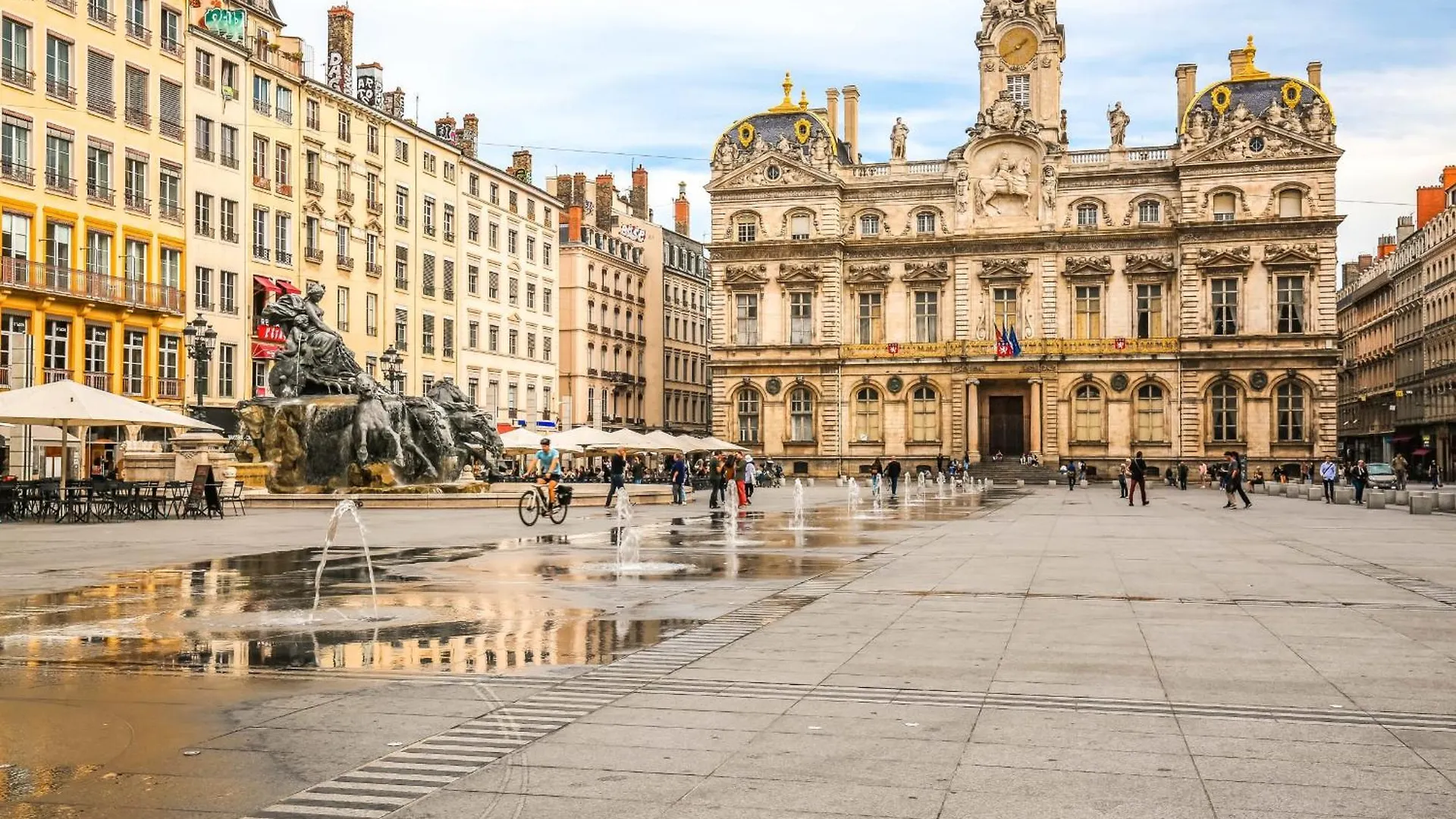 Apartament Chaleureux Et Cosy Avec Garage Prive Villeurbanne Francja