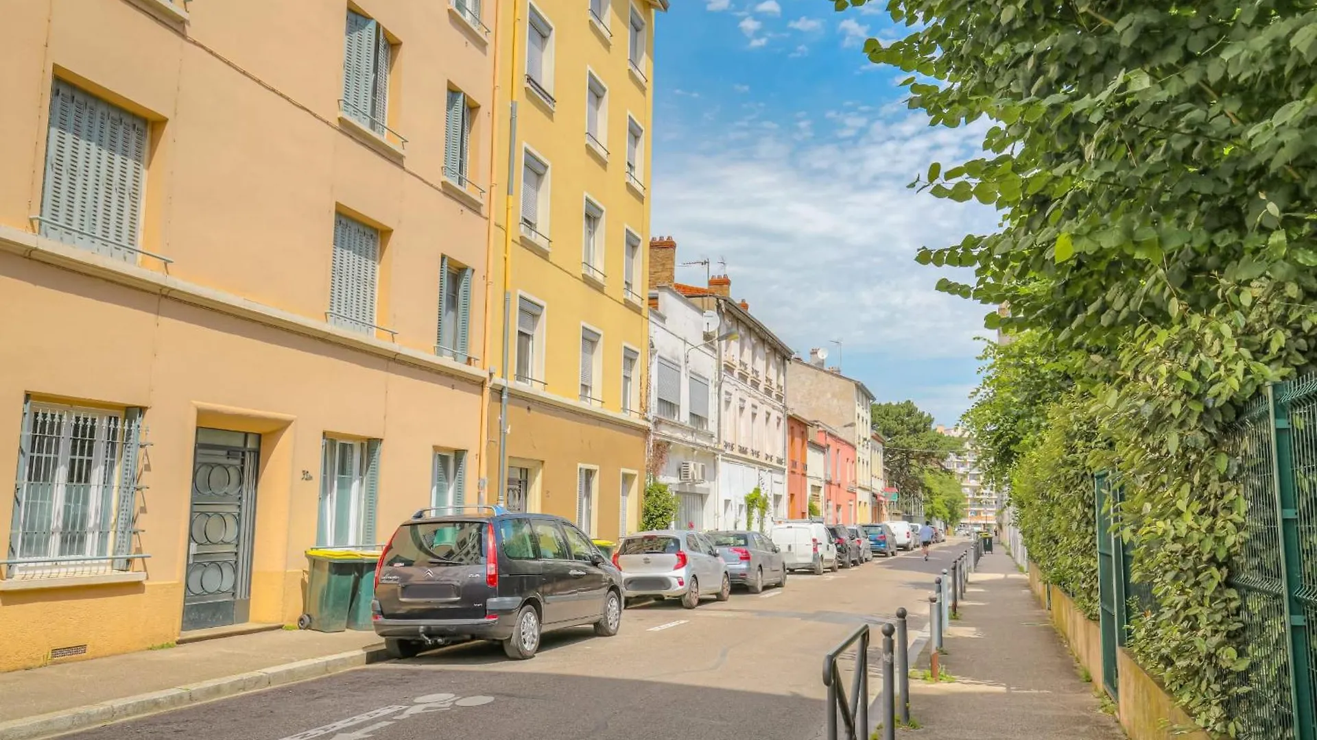 Apartament Chaleureux Et Cosy Avec Garage Prive Villeurbanne