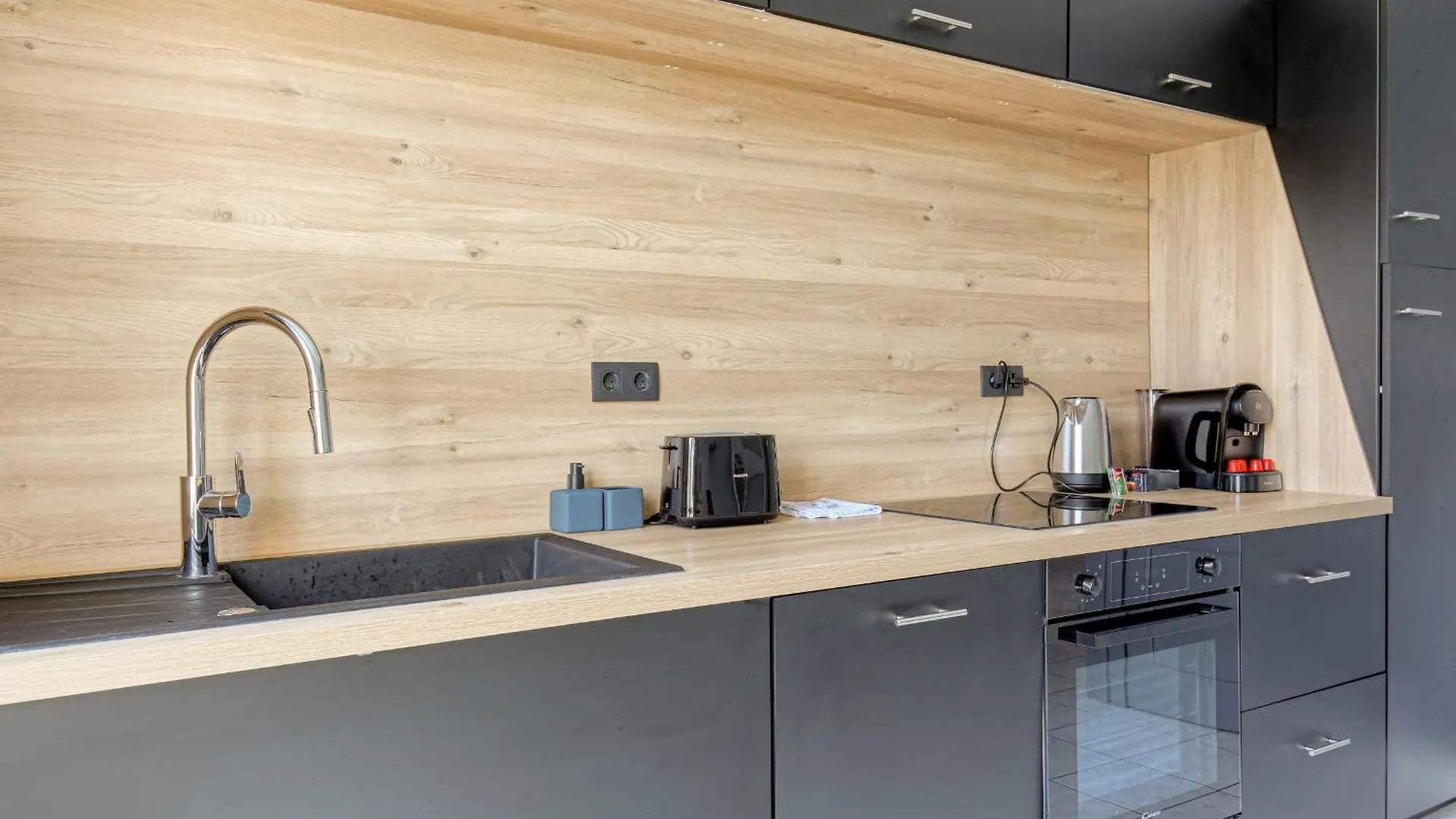 Chaleureux Et Cosy Avec Garage Prive Apartment Villeurbanne